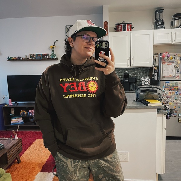 Meet your Posher, Jess - Picture 3 of 7